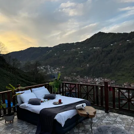 לינה וארוחת בוקר Bukrasuitbungalow Çamlıhemşin